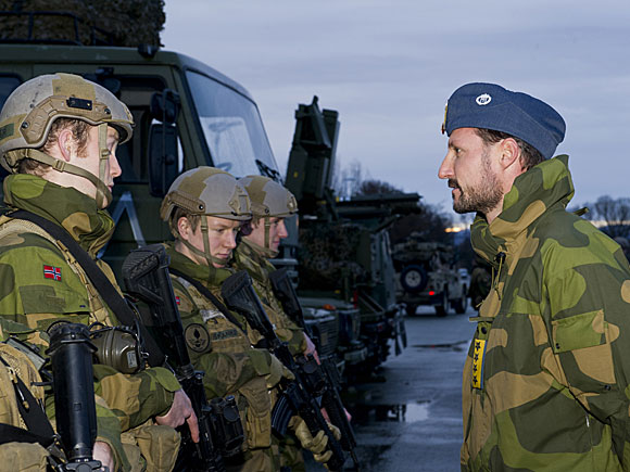 Besøkte Luftforsvaret - kongehuset.no