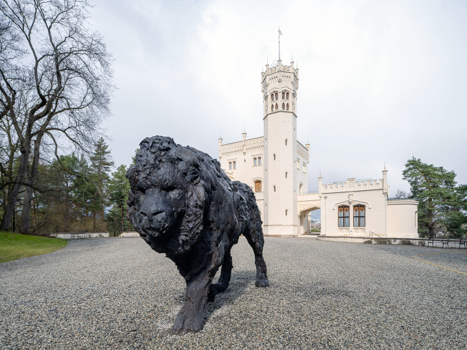 Dyreskulpturer av Davide Rivalta blir å finne i parken omkring Oscarshall i 2024. Foto: Øivind Möller Bakken, Det kongelige hoff